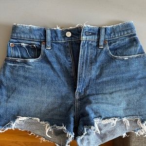 Abercrombie Curve Love 'Mom High Rise' short